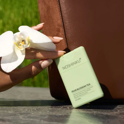 Noshinku Refillable Pear Blossom Tea Hydrating Pocket Hand Sanitizer