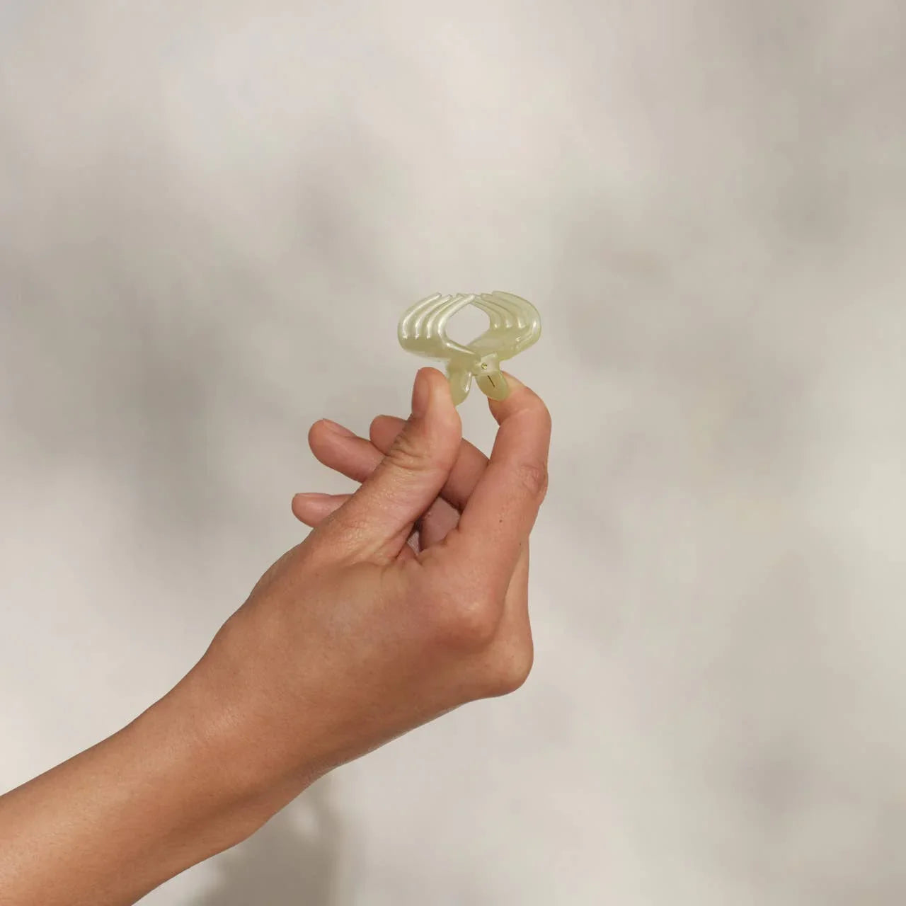 kitsch Mini Jelly Cloud Clips